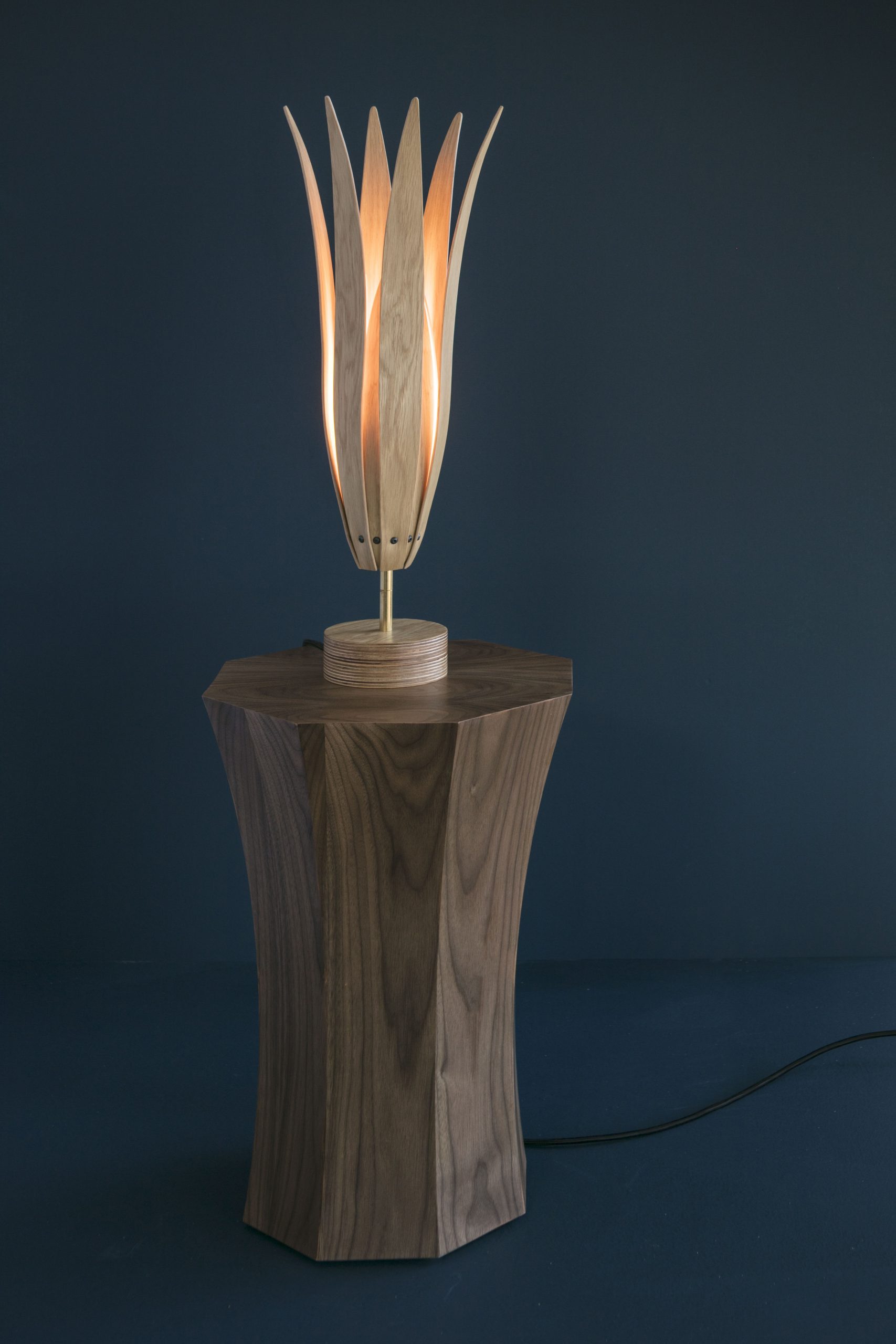 macmaster fuchsia table lamp 1